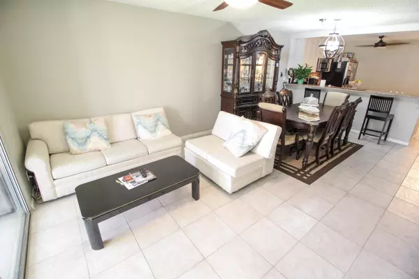 Boca Raton, FL 33496,18940 Stewart CIR 8