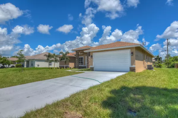 Port Saint Lucie, FL 34953,525 SW Kabot AVE