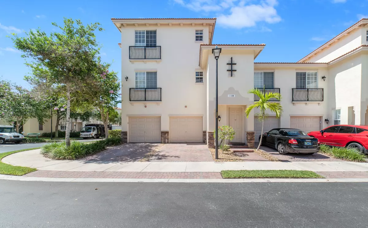 Delray Beach, FL 33444,118 N Longport CIR 4b