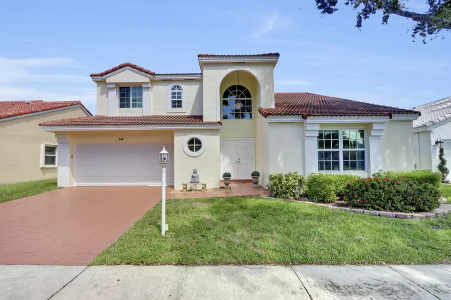 1051 E Siena Oaks CIR, Palm Beach Gardens, FL 33410