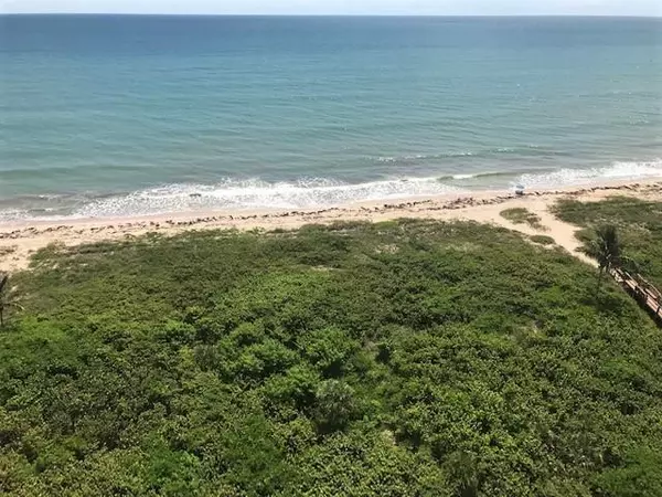 Hutchinson Island, FL 34949,3150 N Highway A1a 1402