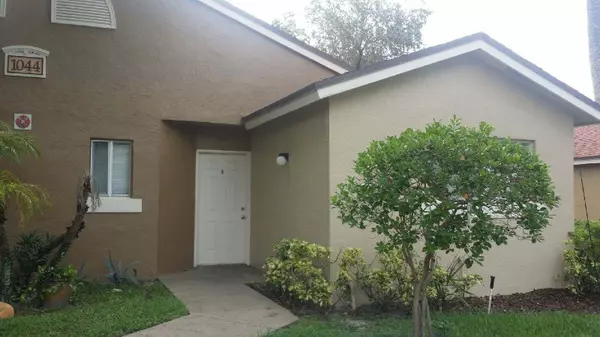 1044 Lake Victoria DR B, West Palm Beach, FL 33411