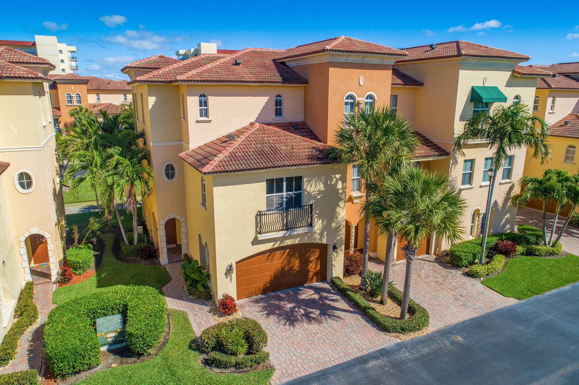 207 Ocean Bay DR, Jensen Beach, FL 34957
