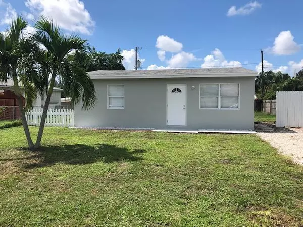 2901 Giuliano AVE, Lake Worth, FL 33461