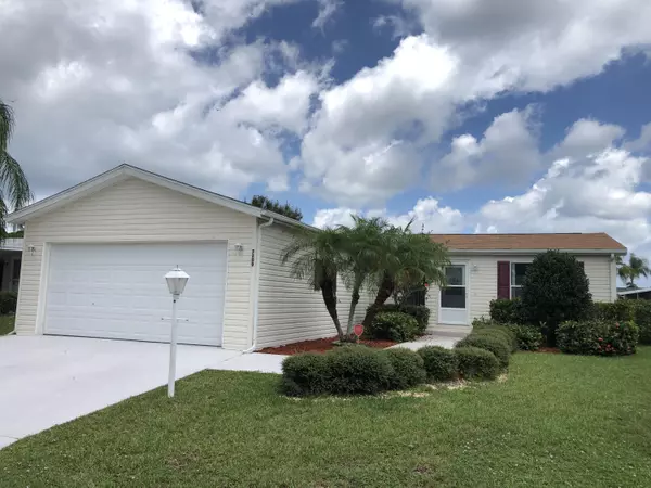 Port Saint Lucie, FL 34952,7809 Horned Lark CIR