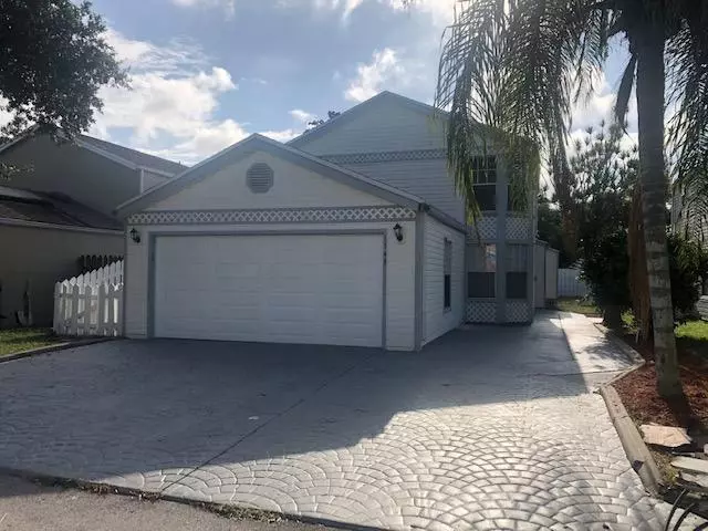 1348 Strawberry LN, West Palm Beach, FL 33415