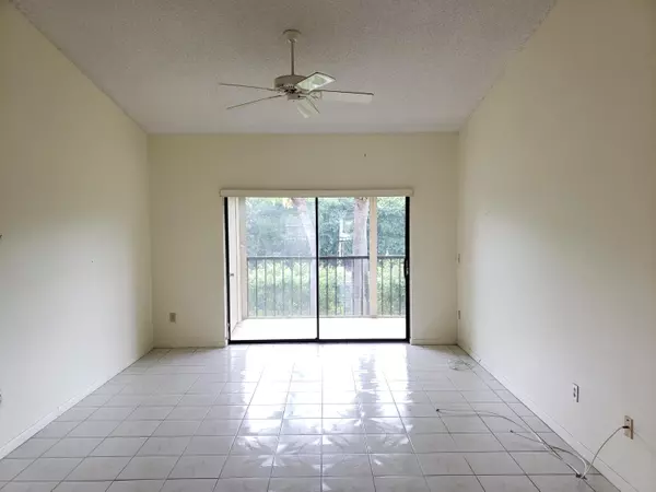 Lake Worth, FL 33467,7891 Willow Spring DR 1026