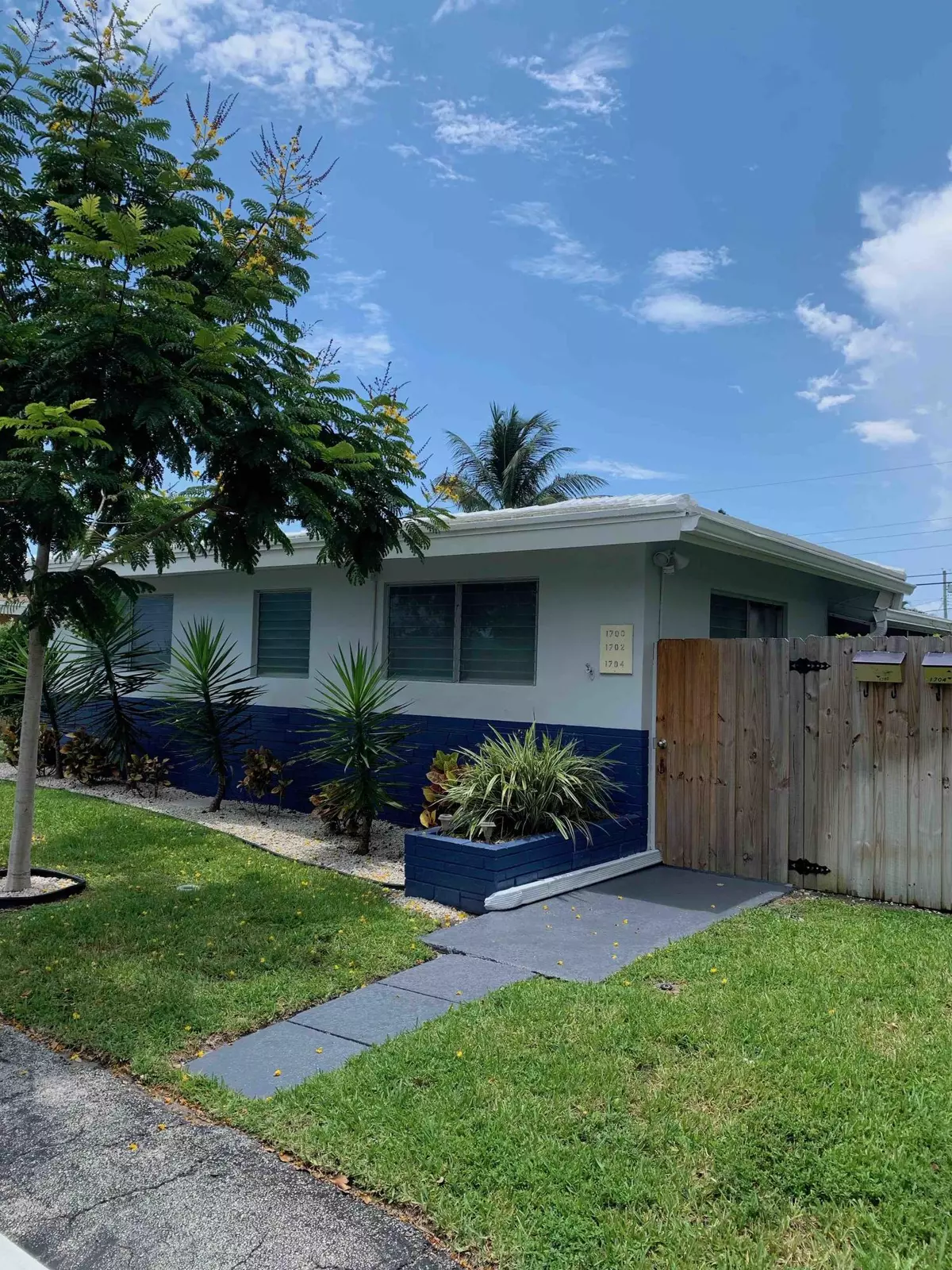 Wilton Manors, FL 33305,1702 NE 25th ST