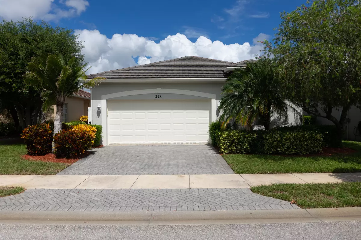 Port Saint Lucie, FL 34986,348 SW Coconut Key WAY