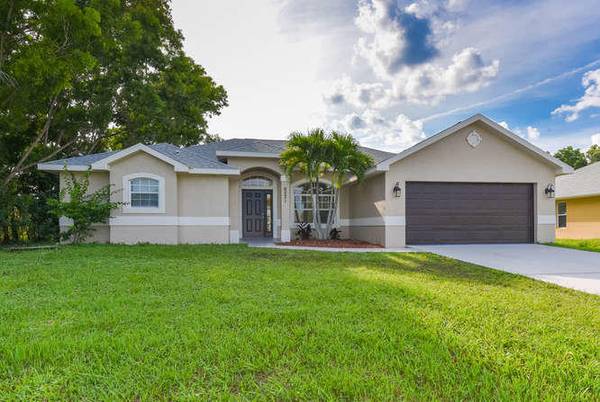 6531 NW Chugwater CIR, Port Saint Lucie, FL 34983