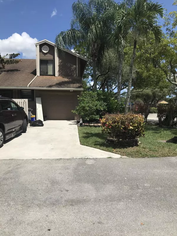 Boca Raton, FL 33428,22458 Cypress Wood LN