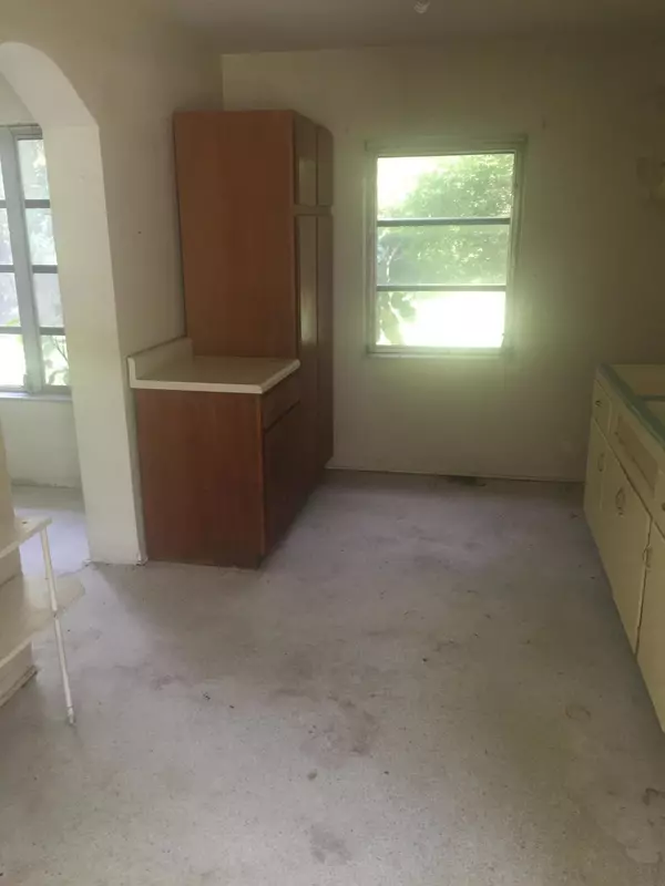 Biscayne Park, FL 33161,735 NE 111th ST