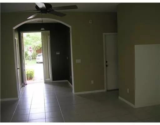 Palm Beach Gardens, FL 33418,6131 Seminole Gardens CIR