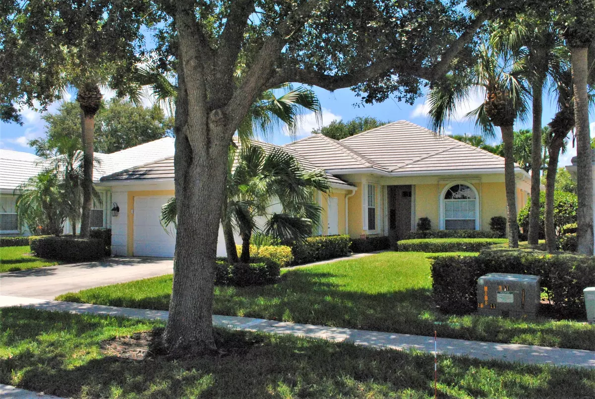 Palm Beach Gardens, FL 33410,8499 E Garden Oaks CIR