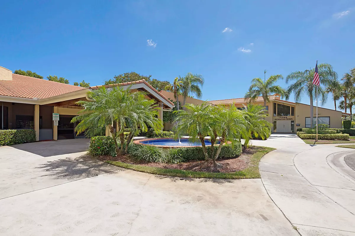 Boca Raton, FL 33428,9503 Boca Cove CIR 605