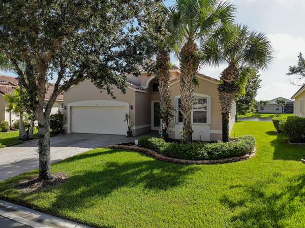 336 NW Shoreline CIR, Port Saint Lucie, FL 34986