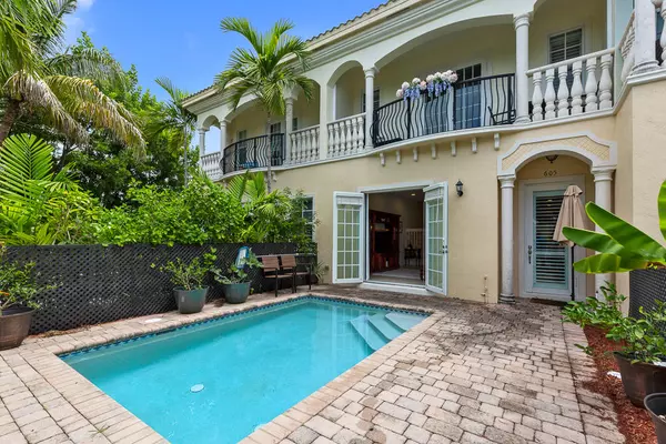 605 Avenue H, Delray Beach, FL 33483