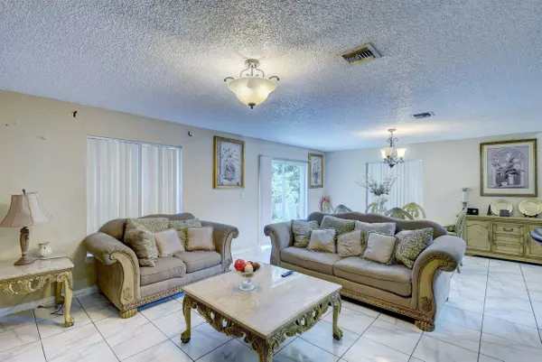 Greenacres, FL 33463,4156 Pine Hollow CIR