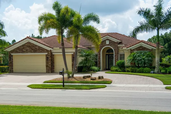 7599 SE Belle  Maison DR, Stuart, FL 34997