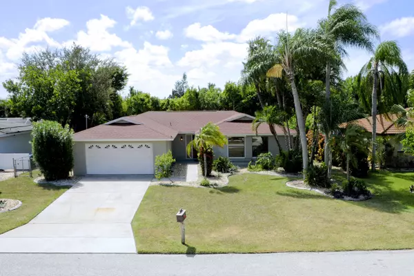 334 SE 32nd TER, Cape Coral, FL 33904