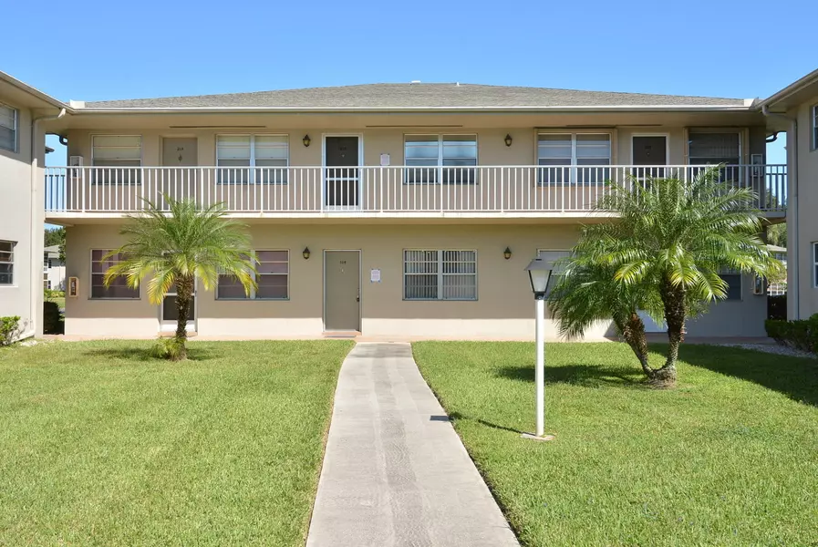 20 Lake Vista TRL 104, Fort Pierce, FL 34952