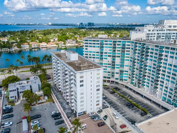 5313 Collins AVE 209, Miami Beach, FL 33140