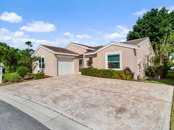 Greenacres, FL 33413,165 Caribe CT