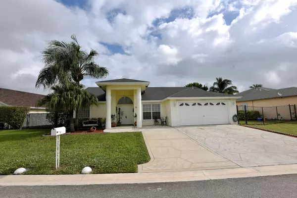 Greenacres, FL 33413,1198 Hatteras CIR