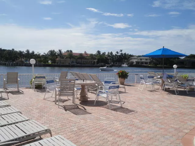 Boynton Beach, FL 33435,640 Snug Harbor DR F6