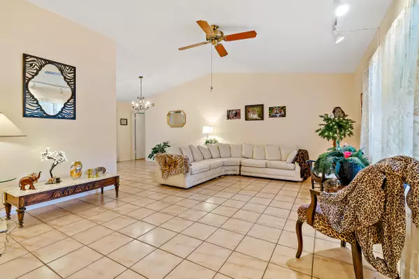 Tequesta, FL 33469,4328 Nicole CIR