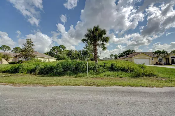 Port Saint Lucie, FL 34953,1372 SW Tadlock AVE