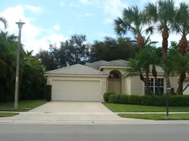 1707 S Club DR, Wellington, FL 33414