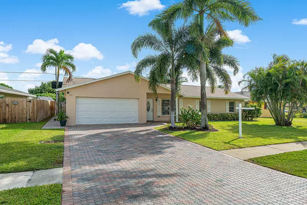 Lantana, FL 33462,936 La Costa WAY