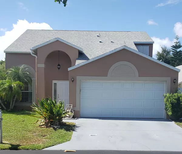 47 Bentwater CIR, Boynton Beach, FL 33426