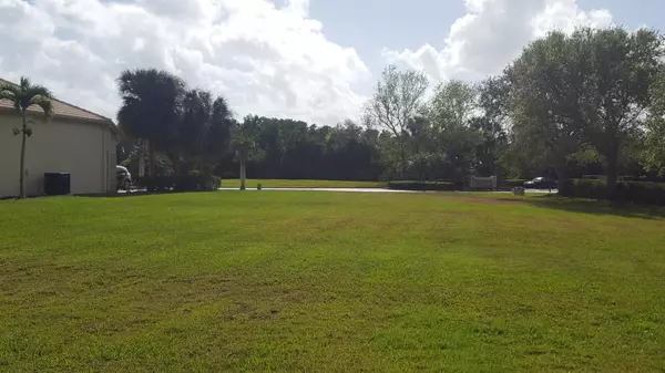 Port Saint Lucie, FL 34952,3201 SE Braemar WAY