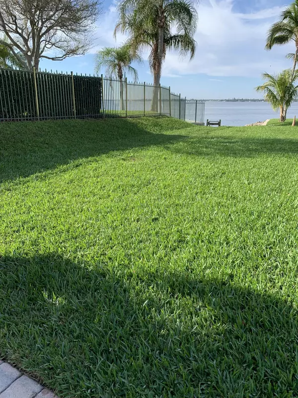 Jensen Beach, FL 34957,3981 NE Breakwater DR