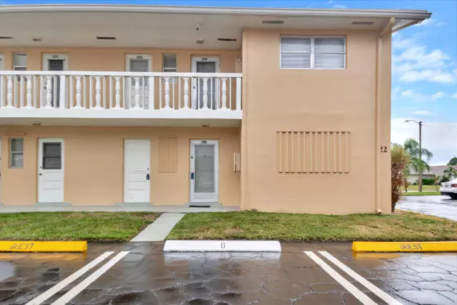 2213 NE 1st CT 106, Boynton Beach, FL 33435