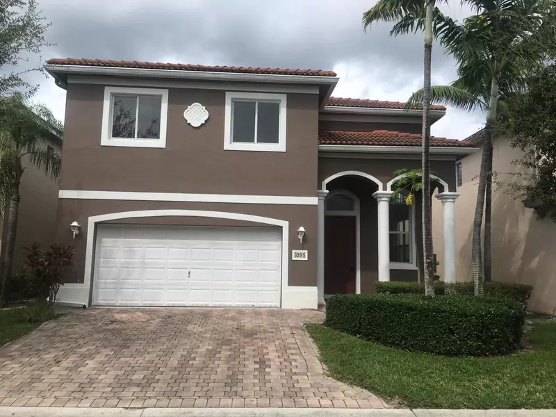 1095 Center Stone LN, Riviera Beach, FL 33404