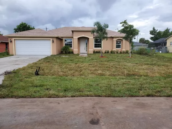 1722 SW Alegre ST, Port Saint Lucie, FL 34953