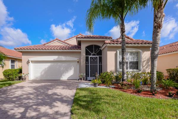 379 NW Springview LOOP, Port Saint Lucie, FL 34986