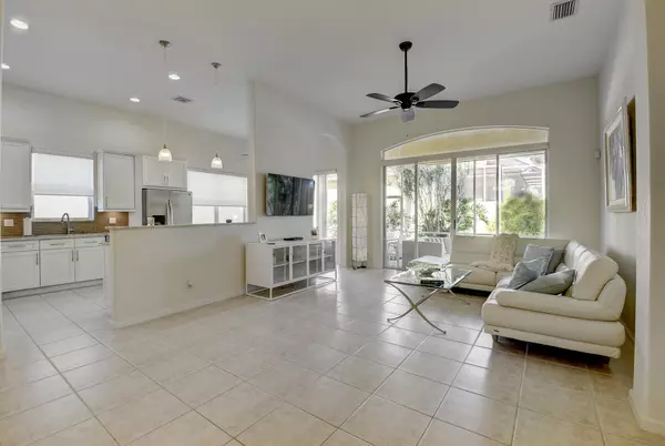 Delray Beach, FL 33446,7191 Lorenzo LN