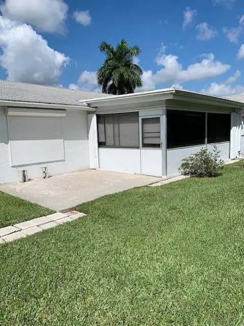 Greenacres, FL 33463,6119 Rainbow CIR