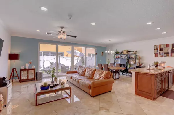 Palm Springs, FL 33461,3301 S Elizabeth PL