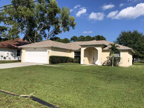 4219 SW Daemon ST, Port Saint Lucie, FL 34953