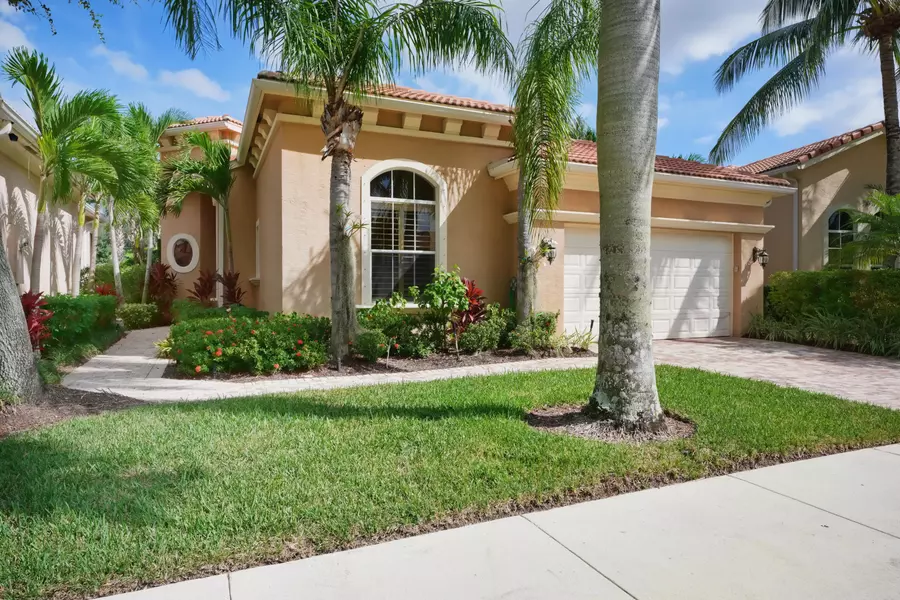 124 Andalusia WAY, Palm Beach Gardens, FL 33418