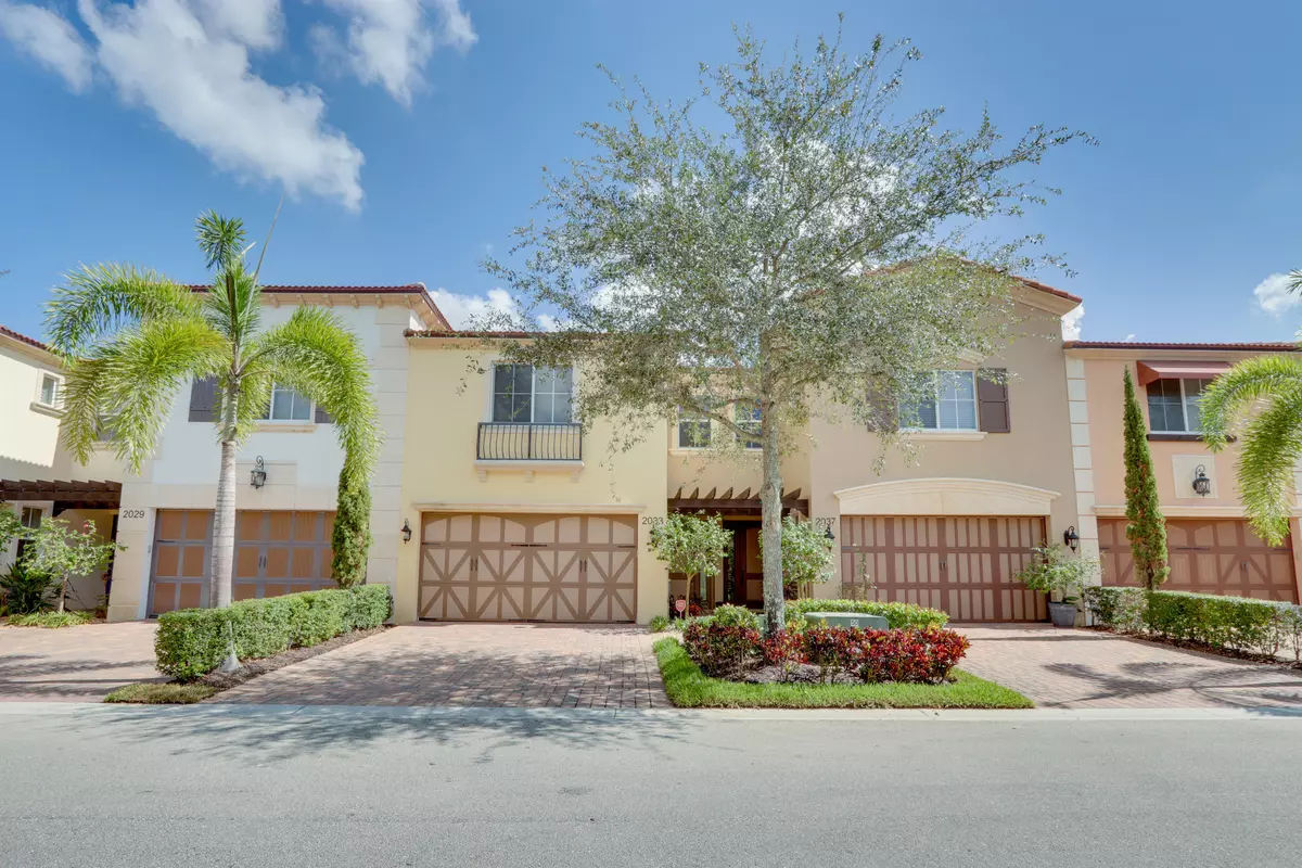 West Palm Beach, FL 33411,2033 Foxtail View CT