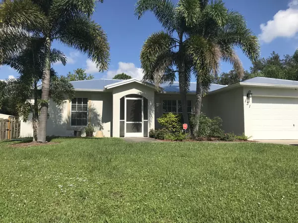 Port Saint Lucie, FL 34984,131 SW Donna TER