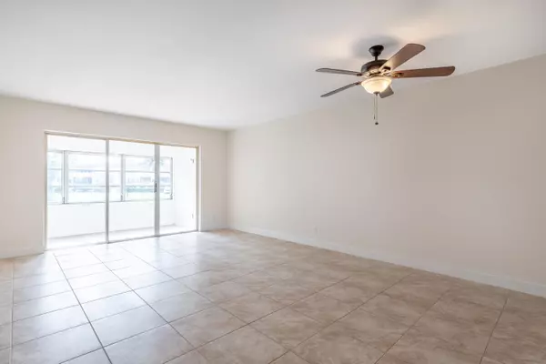 Palm Springs, FL 33461,702 Lori DR 191