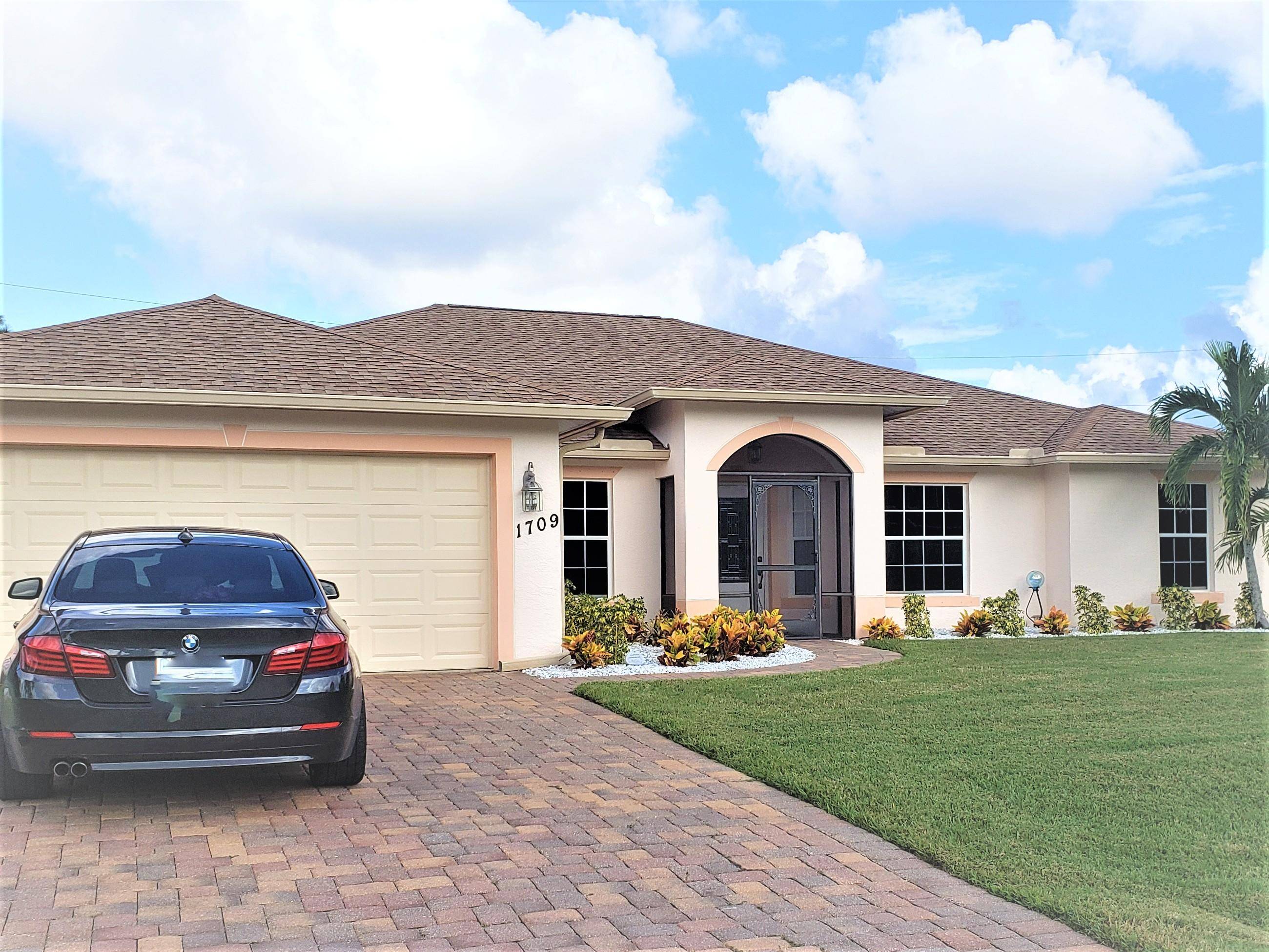 1709 SW Brisbane ST, Port Saint Lucie, FL 34984