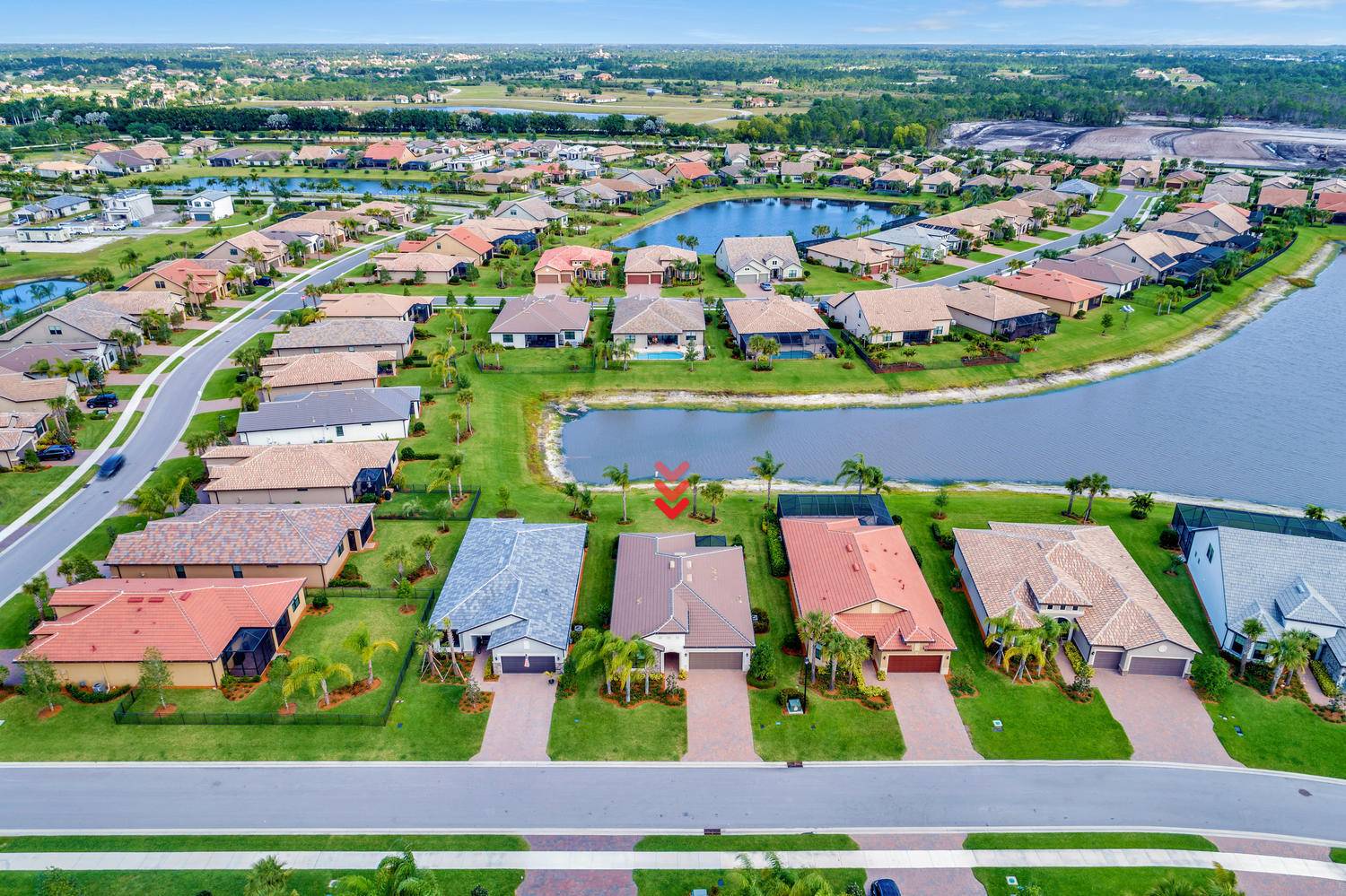 649 SE Monteiro DR, Port Saint Lucie, FL 34984